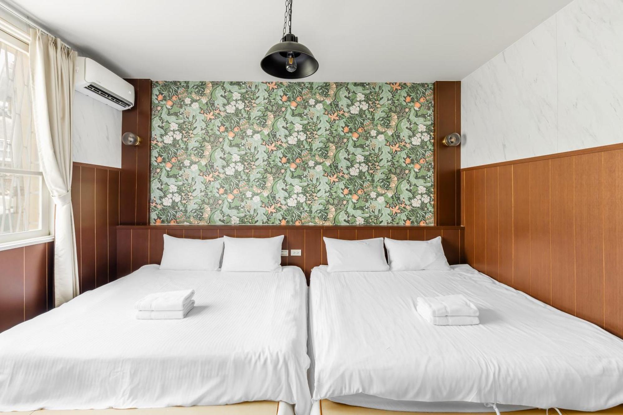 32小巷弄 Hotell Tainan Exteriör bild