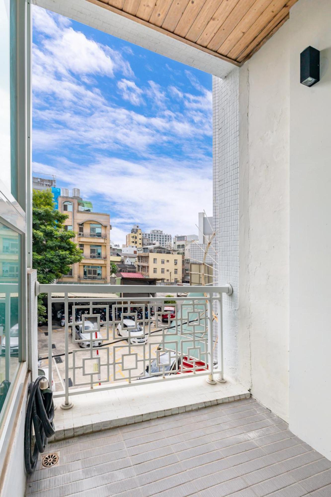 32小巷弄 Hotell Tainan Exteriör bild