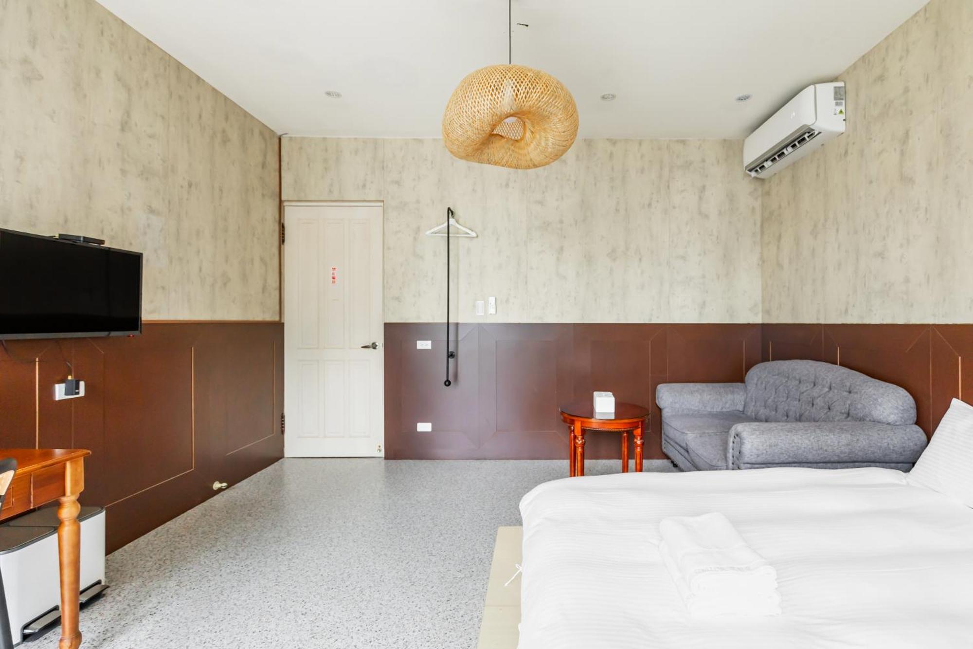 32小巷弄 Hotell Tainan Exteriör bild