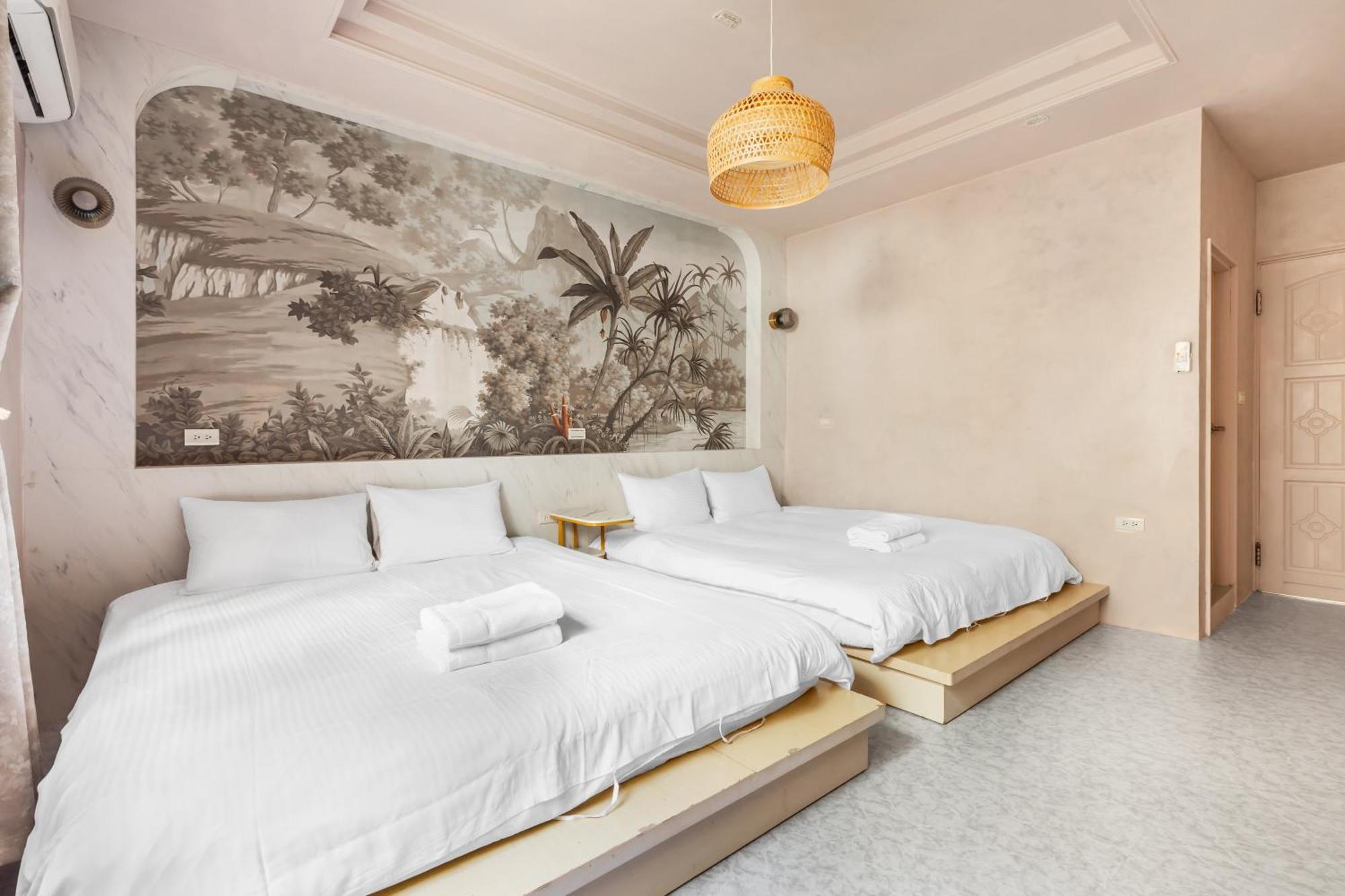 32小巷弄 Hotell Tainan Exteriör bild