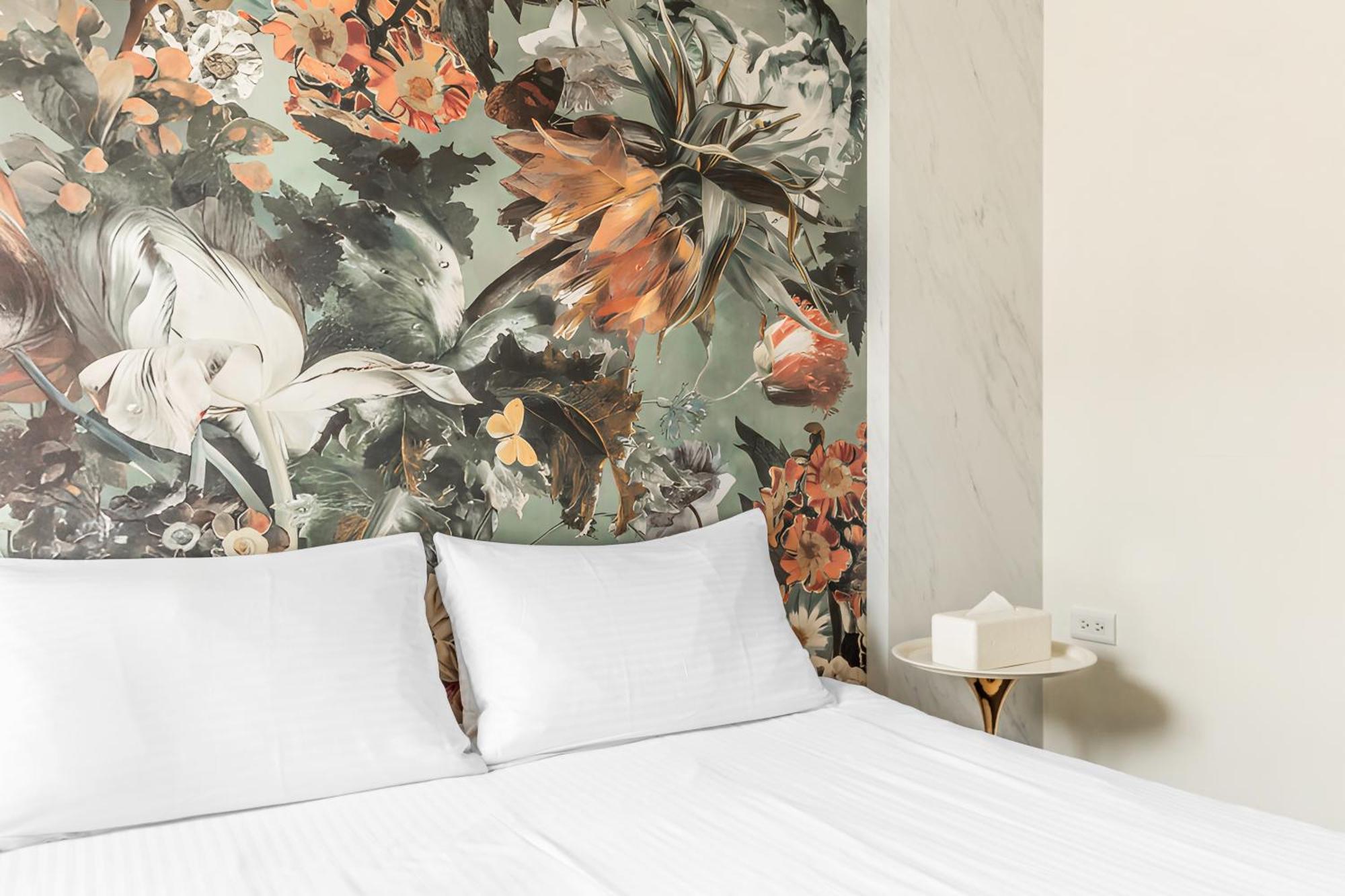 32小巷弄 Hotell Tainan Exteriör bild