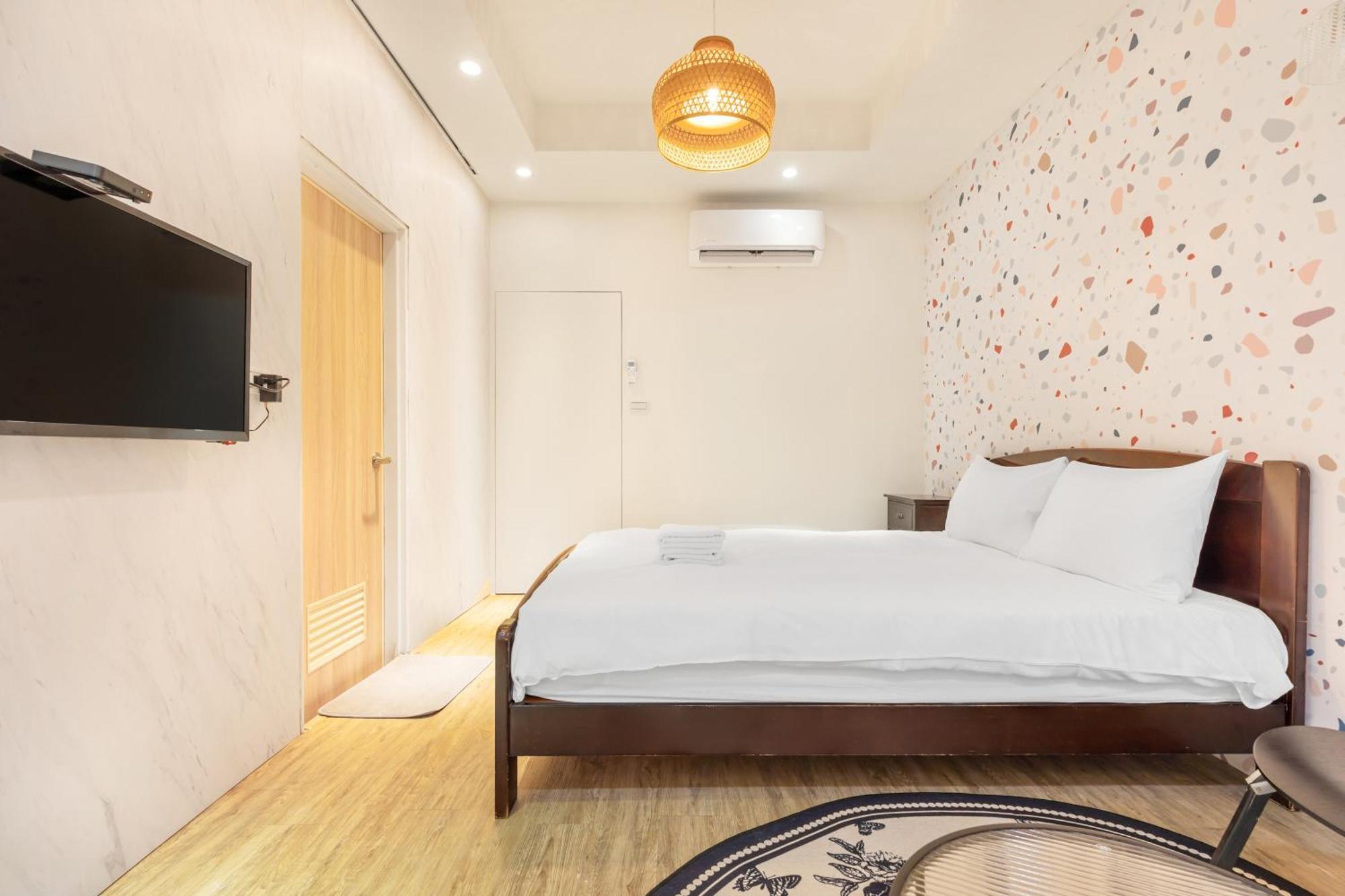 32小巷弄 Hotell Tainan Exteriör bild