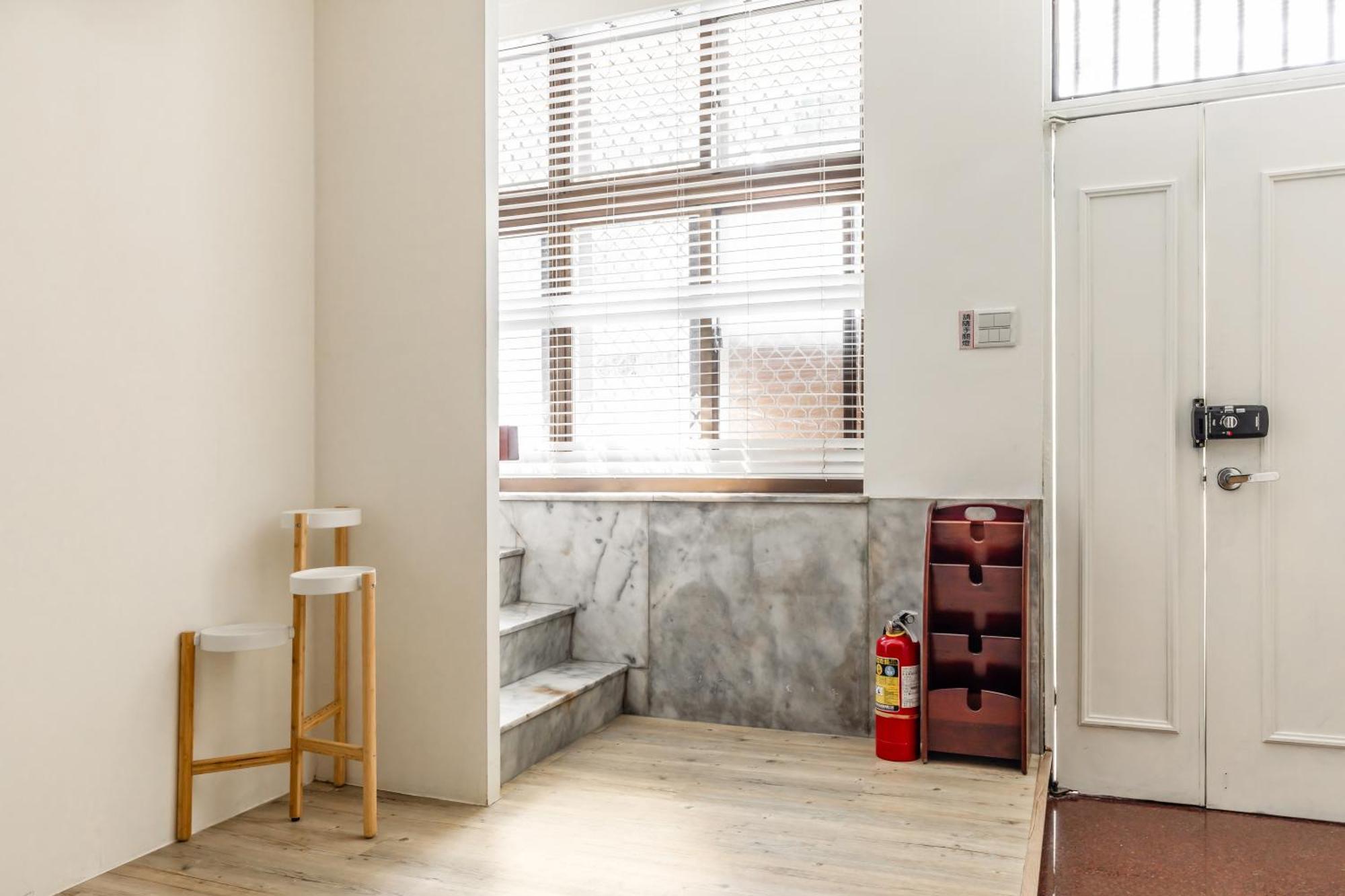 32小巷弄 Hotell Tainan Exteriör bild
